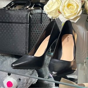 Aldo leather heels 10